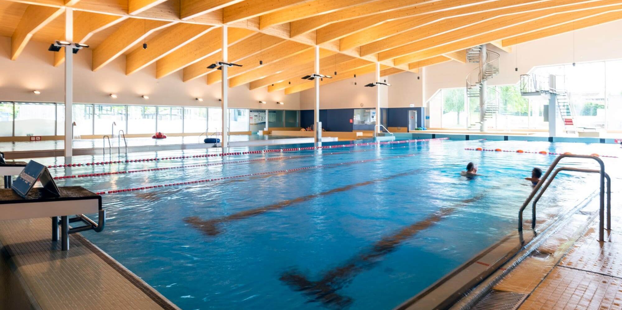 Sportbecken im Hallenbad vom Schwimmbad Altdorf